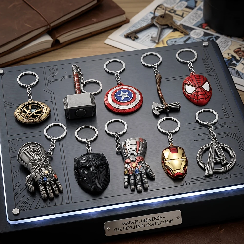 Set 10 portachiavi a tema supereroi Avengers